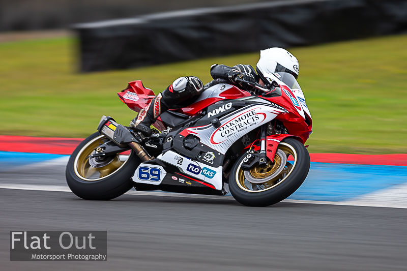 KM210709